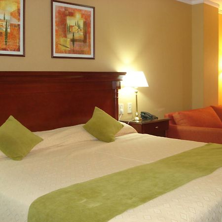 Condado Hotel Casino Santo Tome 외부 사진